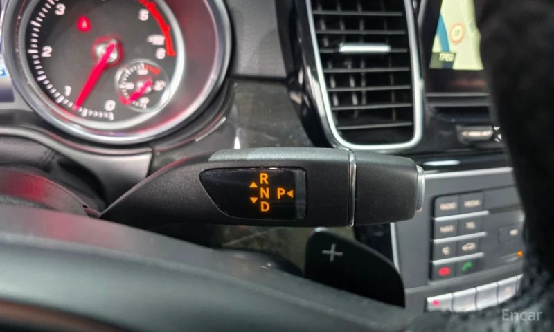 Mercedes-Benz GLE 350, снимка 9 - Автомобили и джипове - 53212437