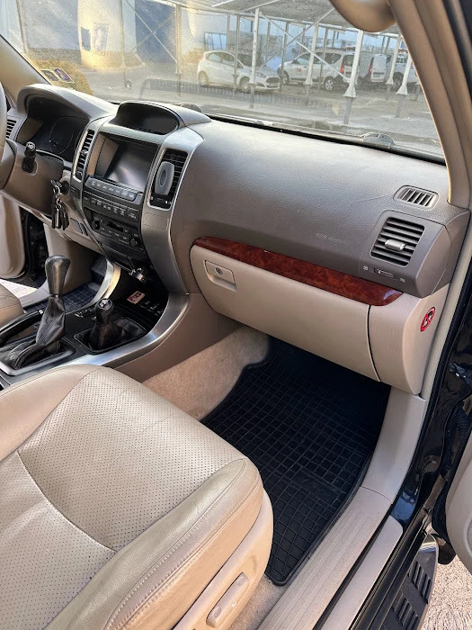 Toyota Land cruiser 120, снимка 8 - Автомобили и джипове - 47513381