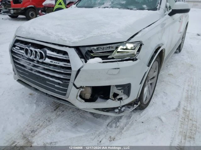 Audi Q7 РЕАЛЕН ПРОБЕГ/СЕРВИЗНА ИСТОРИЯ/КАНАДА, снимка 14 - Автомобили и джипове - 48431980