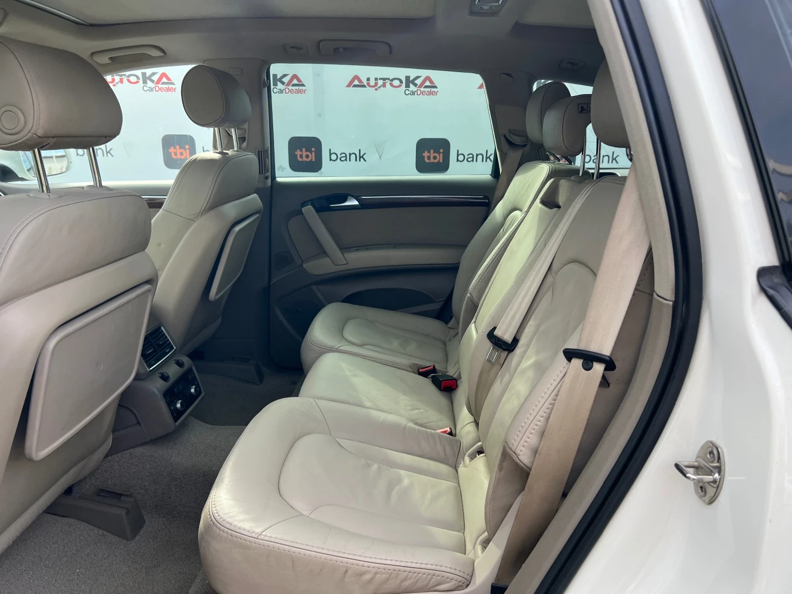Audi Q7 4.2TDI-326кс= 7МЕСТА= ПАНОРАМА= КАМЕРА= ПОДГРЕВ - изображение 9