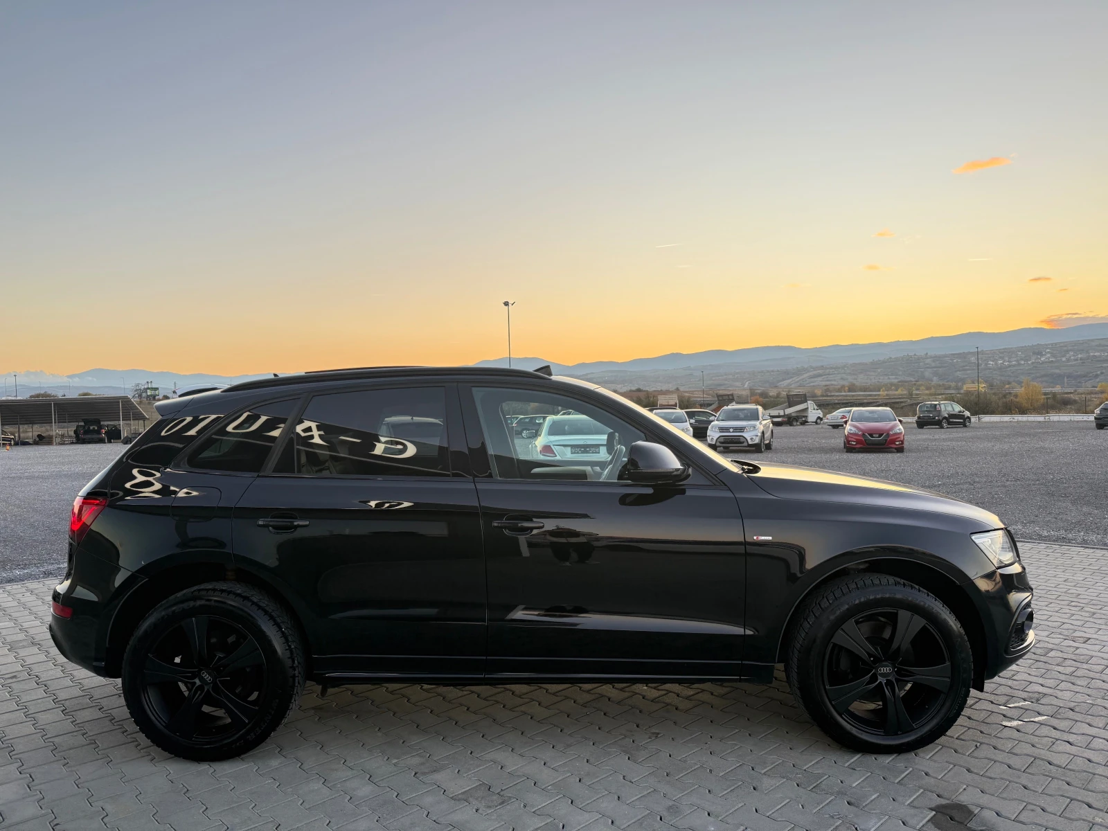 Audi Q5 3хS line 3.0TDI 258 ks Собствен лизинг !!! 8670 лв - изображение 4