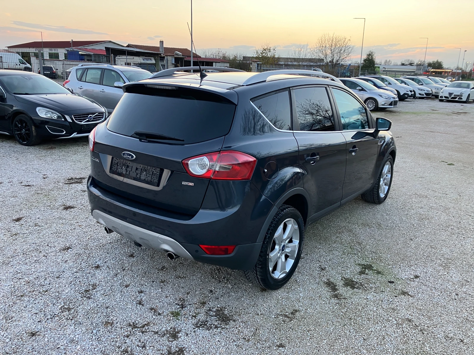Ford Kuga 2.0 TDCI -4x4 - изображение 8