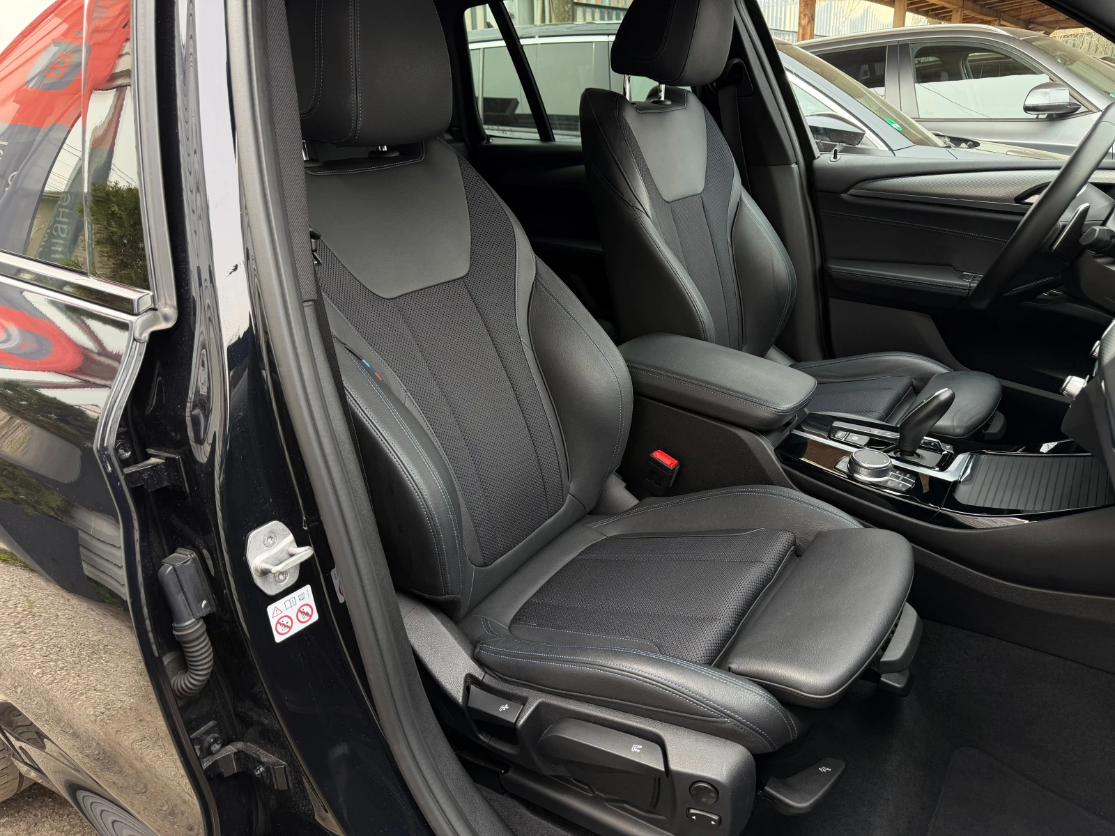 BMW X3 3.0D* M-Sport* СЕРВИЗНА КНИЖКА С ПЪЛНА ИСТОРИЯ В B, снимка 12 - Автомобили и джипове - 53924793