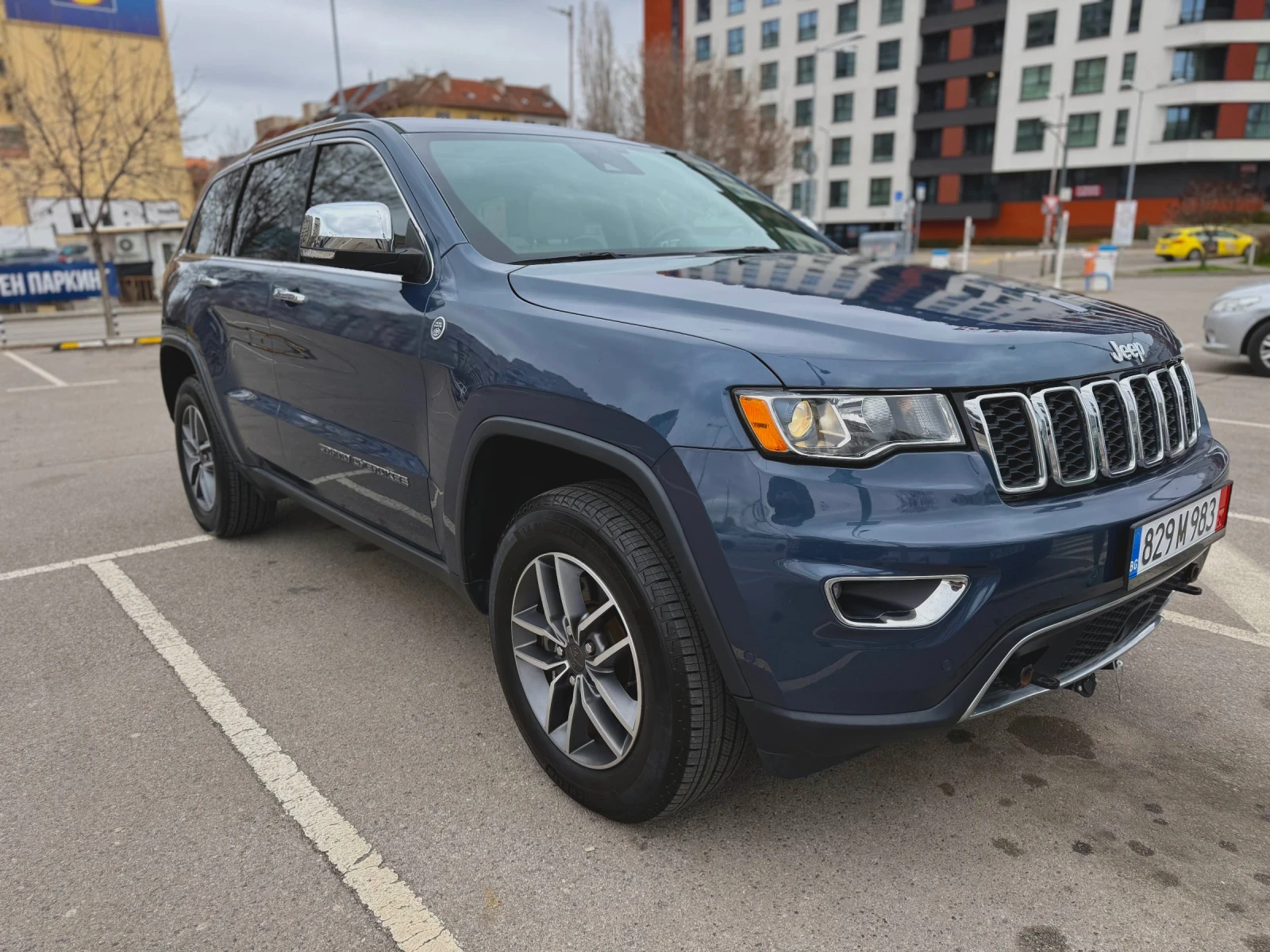 Jeep Grand cherokee 5.7 Trail Rated, снимка 2 - Автомобили и джипове - 54017784