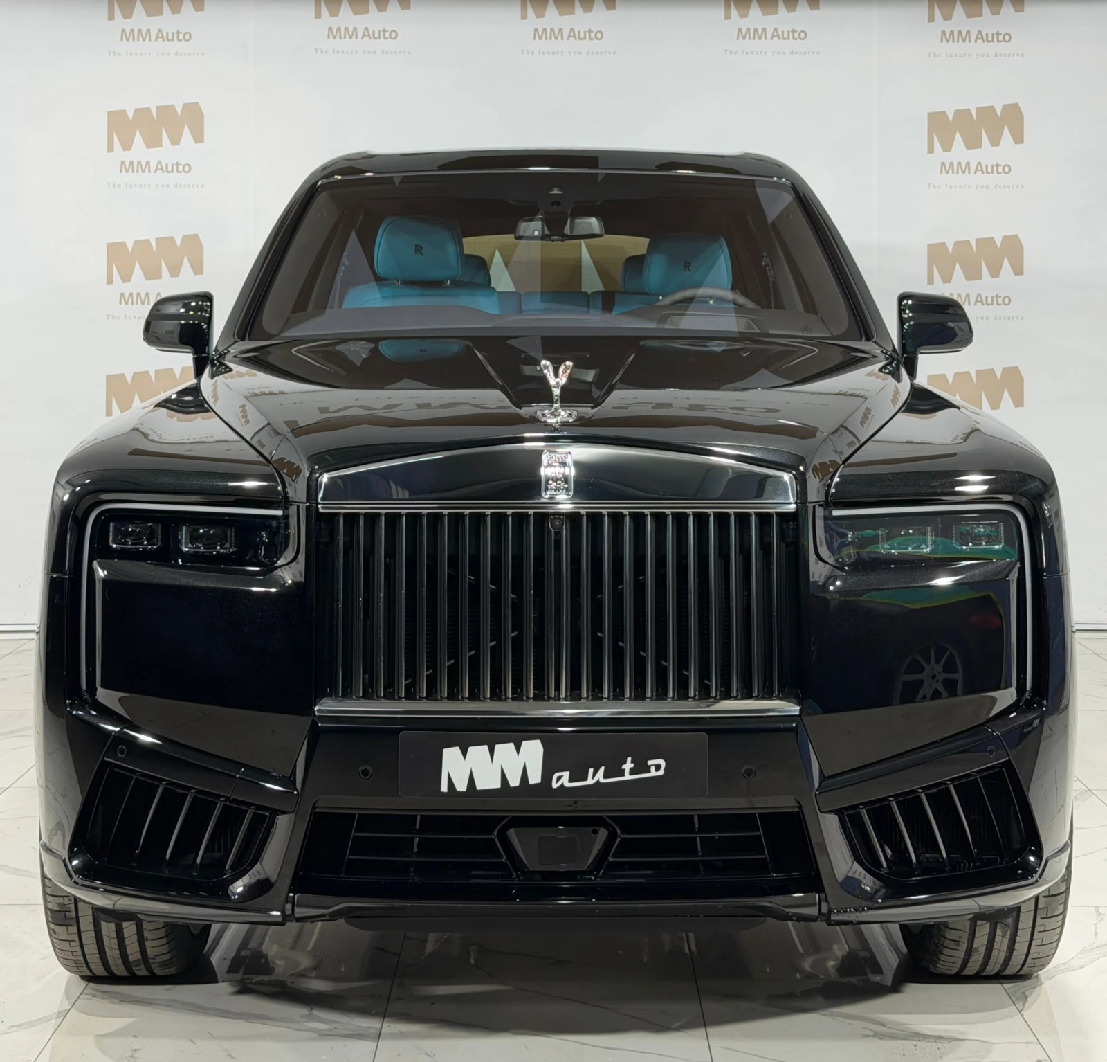 Rolls-Royce Cullinan Series II Facelift* Black+ Turchese, снимка 4 - Автомобили и джипове - 54275490