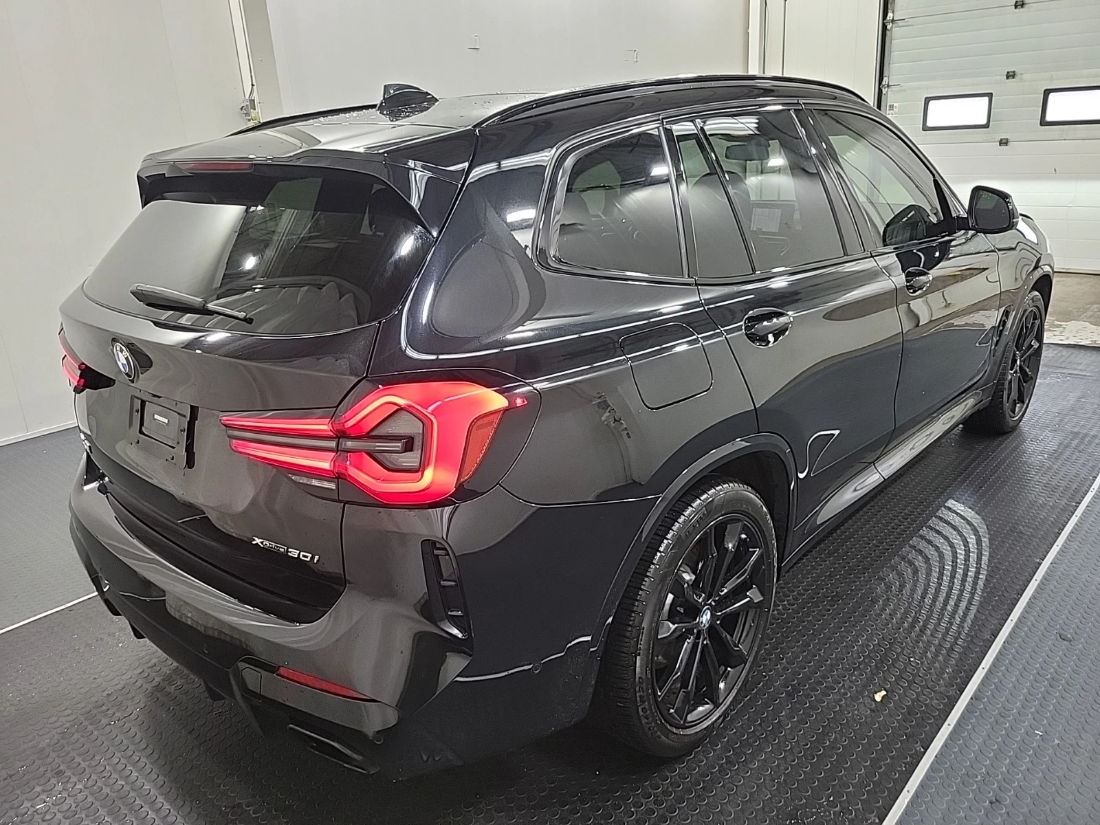 BMW X3 xDrive30i/M-Sport/Pano/H&K/360/Shadow line, снимка 5 - Автомобили и джипове - 54278236