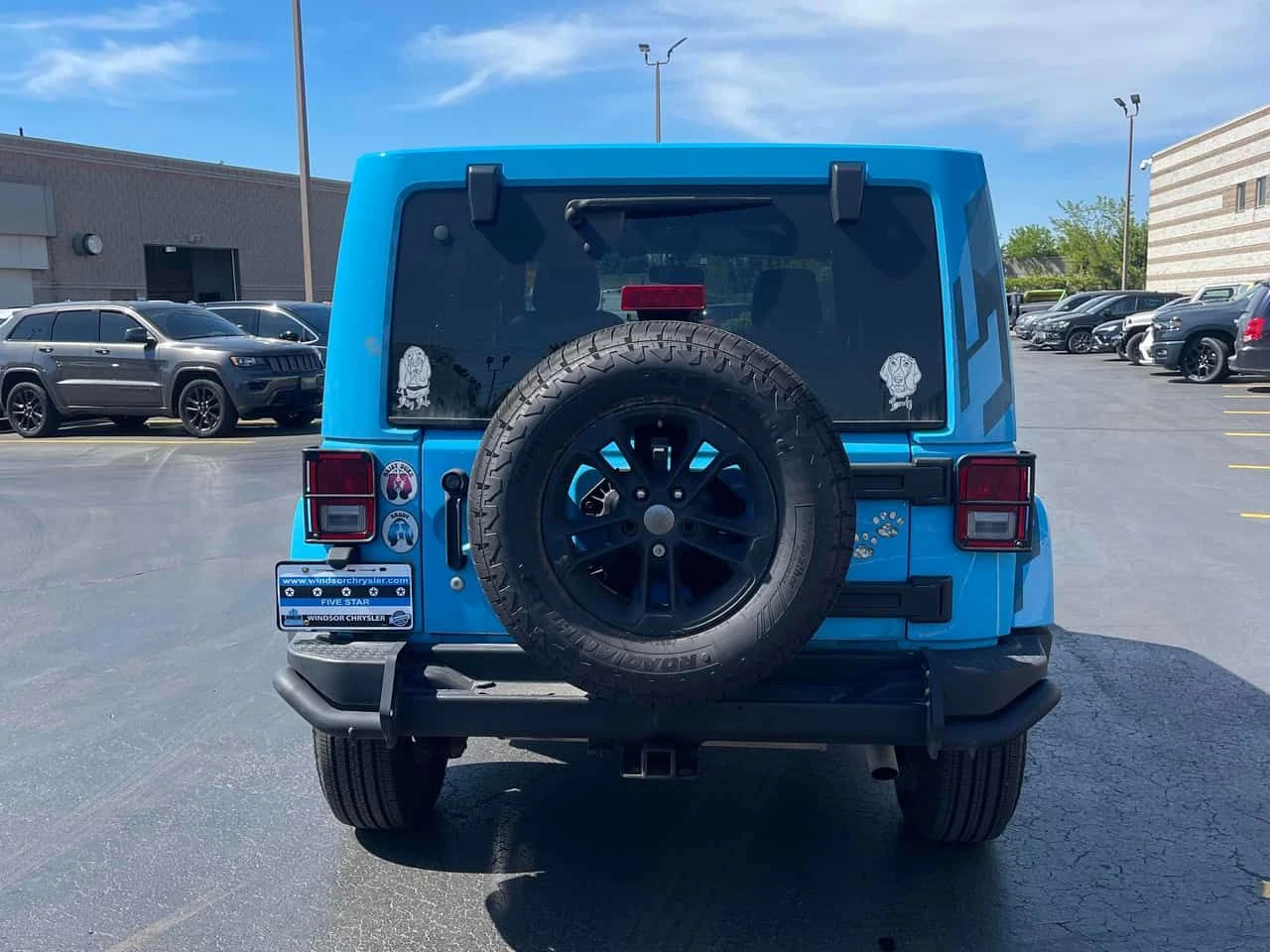 Jeep Wrangler * Winter * CARFAX * ПОДГРЕВИ * KEYLESS * АВТОКРЕДИ, снимка 4 - Автомобили и джипове - 54775577