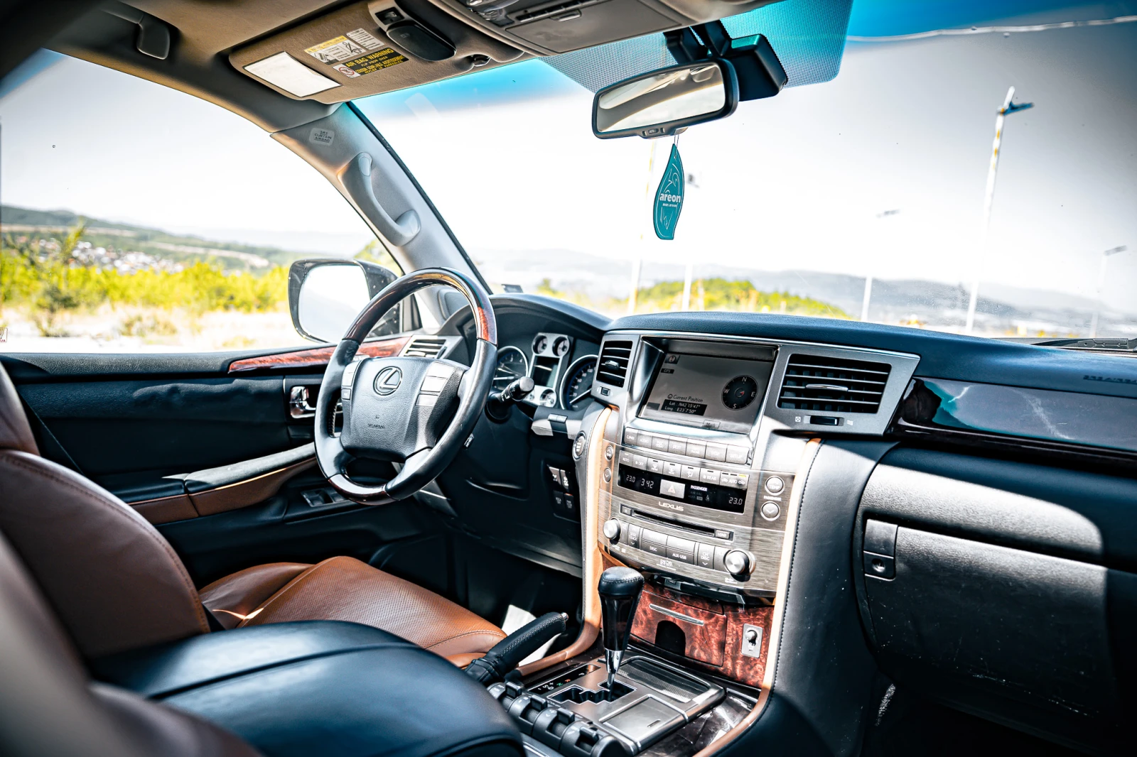 Lexus LX 570 V8 4x4, снимка 17 - Автомобили и джипове - 55598375