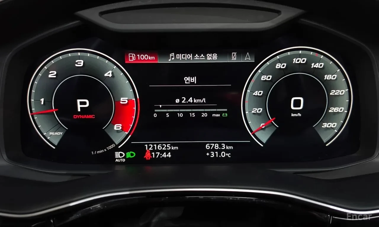 Audi Q7 / 45 TDI / ДИСТРОНИК / ОБДУХВАНЕ / ХЕД-ЪП / , снимка 8 - Автомобили и джипове - 56099474