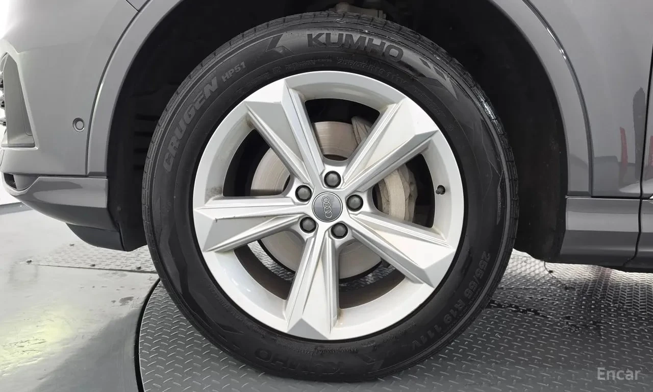 Audi Q7 / 45 TDI / ДИСТРОНИК / ОБДУХВАНЕ / ХЕД-ЪП / , снимка 5 - Автомобили и джипове - 56099474