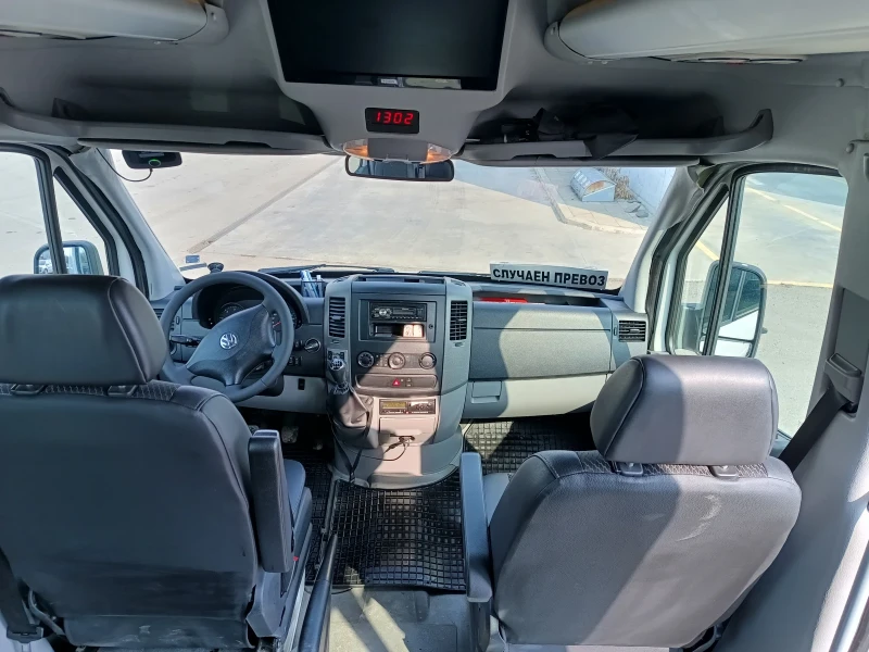 VW Crafter, снимка 9 - Бусове и автобуси - 51689073