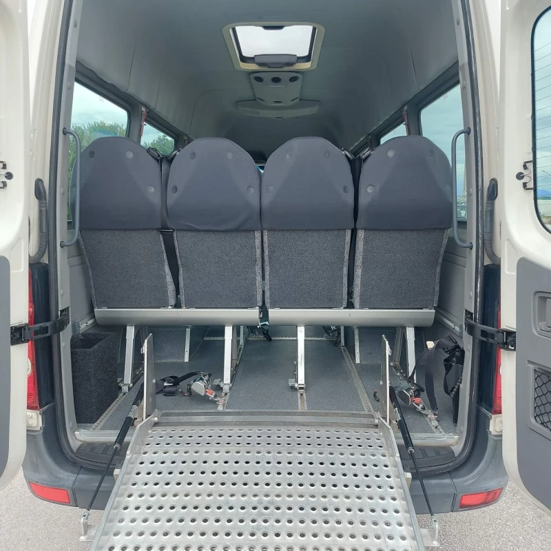 Mercedes-Benz Sprinter 17 места, РАМПА, снимка 12 - Бусове и автобуси - 52597058