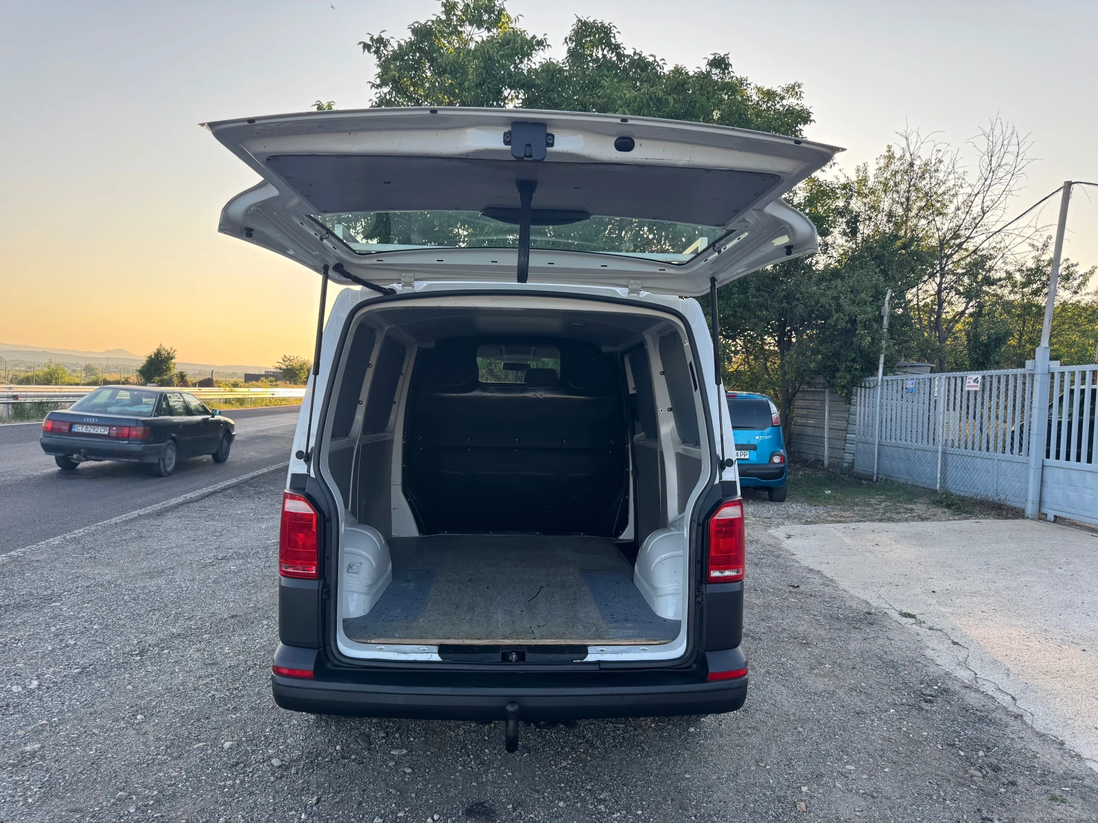 VW T6 2.0TDI 176100km.100% - изображение 7