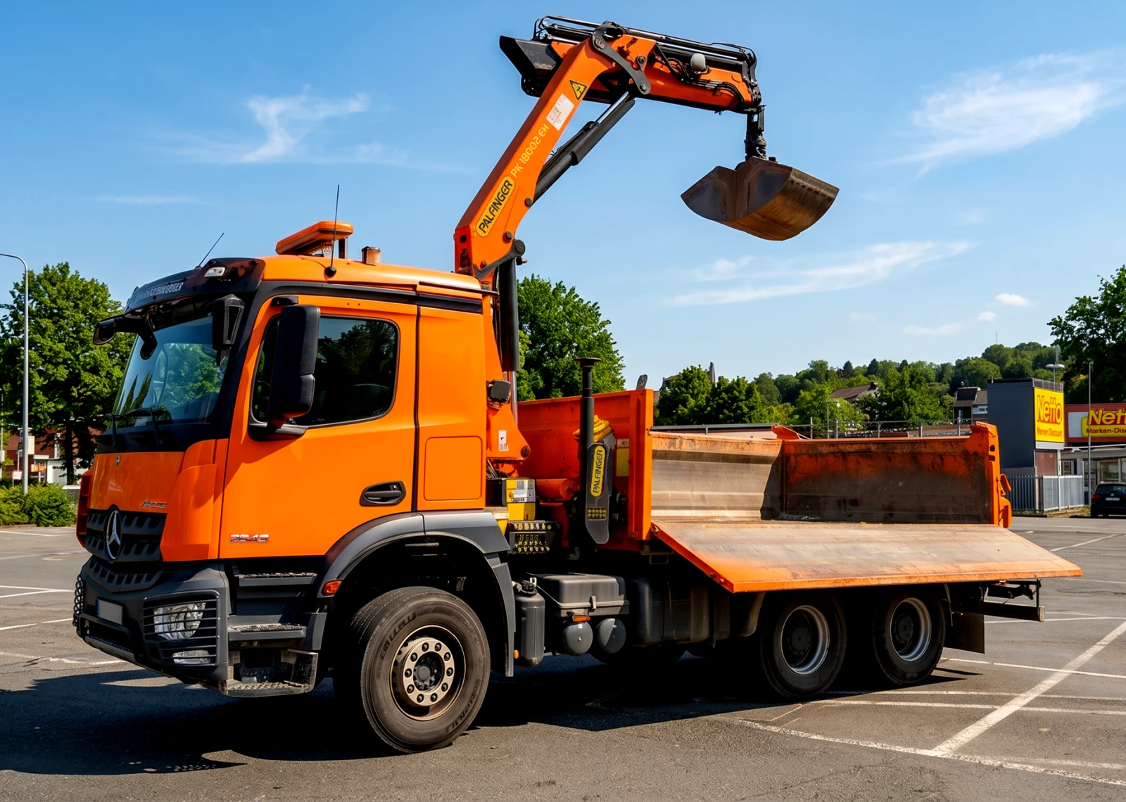 Mercedes-Benz Arocs 2643 6x4 Dreiseitenkipper mit Palfinger PK 18002 E