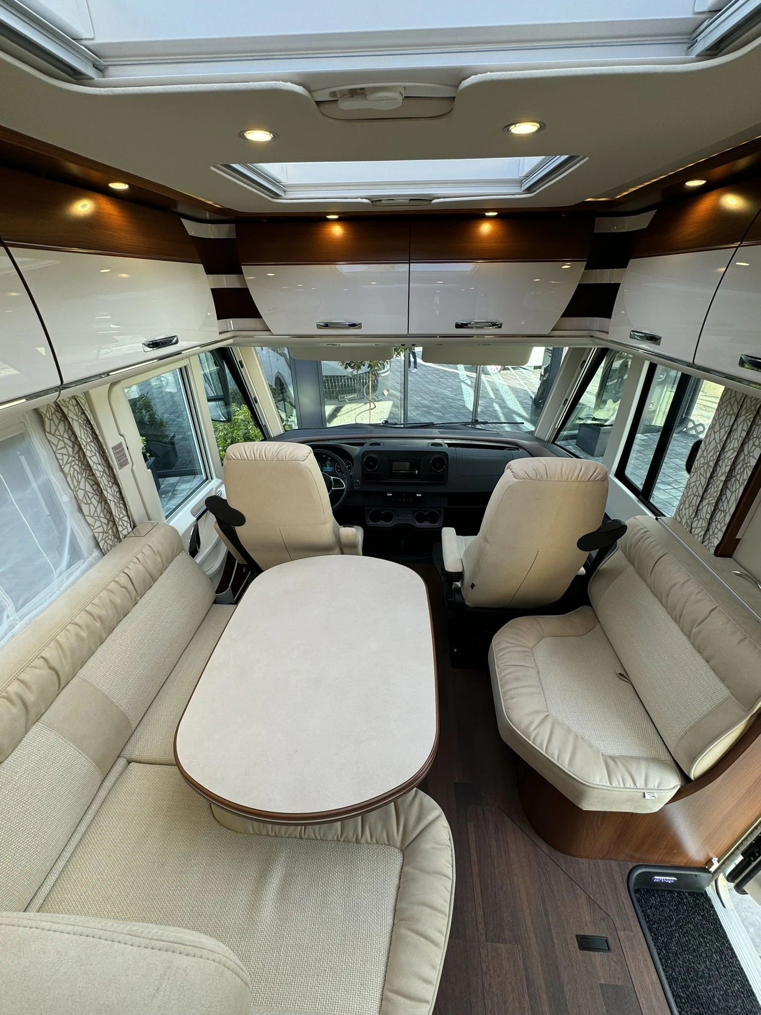 ������ Mercedes-Benz Carthago Chic C Line I 4,9 Le L | Mobile.bg � ����������� 11