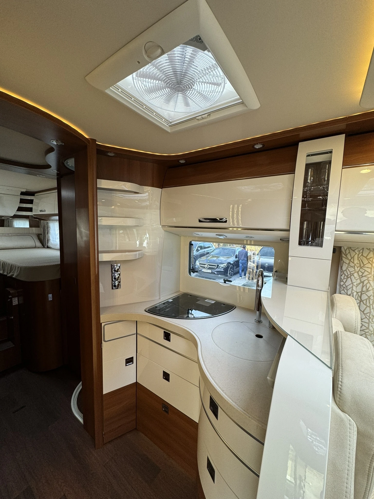 ������ Mercedes-Benz Carthago Chic C Line I 4,9 Le L | Mobile.bg � ����������� 14