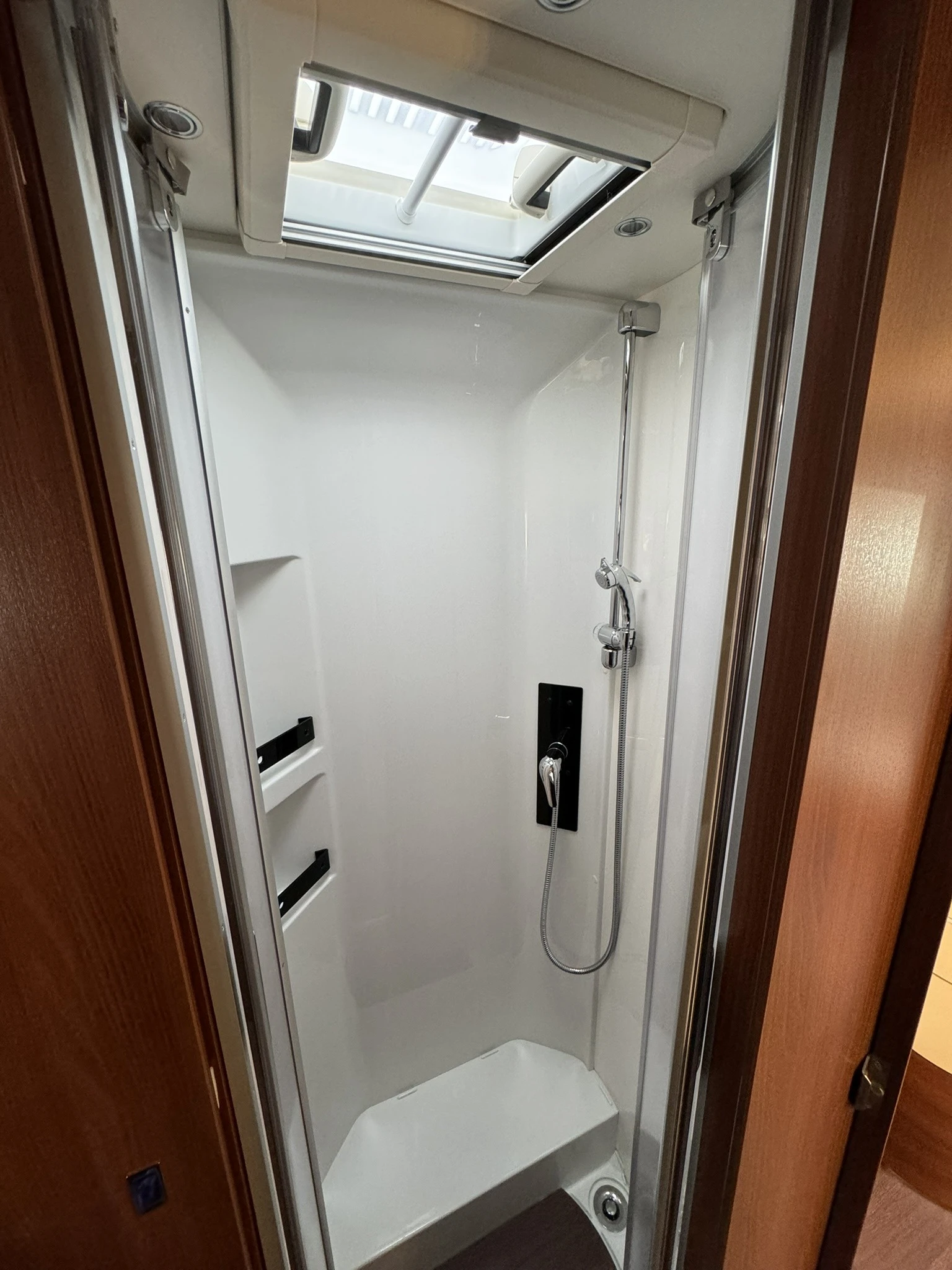 ������ Mercedes-Benz Carthago Chic C Line I 4,9 Le L | Mobile.bg � ����������� 15