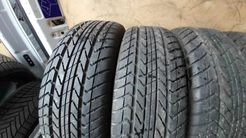 Гуми Летни 205/70R14, снимка 2 - Гуми и джанти - 28490045