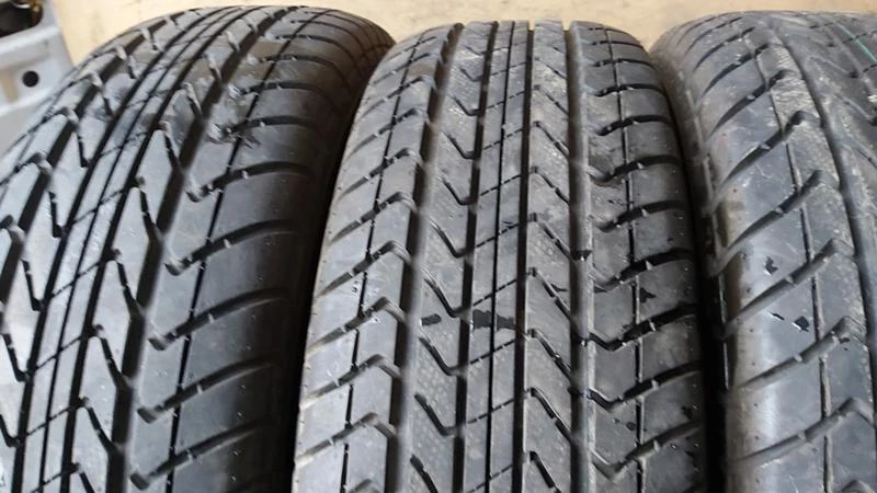 Гуми Летни 205/70R14, снимка 5 - Гуми и джанти - 28490045