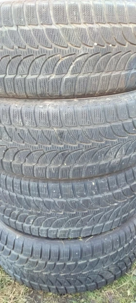      235/55R17