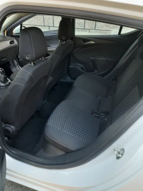 Opel Astra 1.2-TURBO 131ks ELEGANS, снимка 13