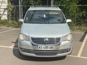VW Touran 2.0Tdi DSG Full, снимка 2