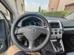 Обява за продажба на Toyota Corolla verso SOL ~7 800 лв. - изображение 6