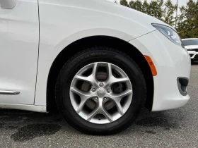 Chrysler Pacifica * Touring L Plus * CARFAX *    | Mobile.bg    13
