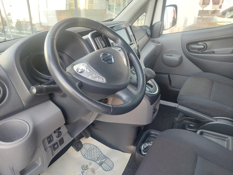 Nissan e-NV200, снимка 11 - Автомобили и джипове - 46188273