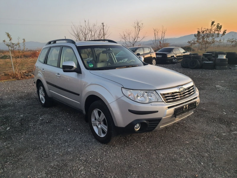 Subaru Forester Gaz, Koja, Navi, снимка 1 - Автомобили и джипове - 48154595