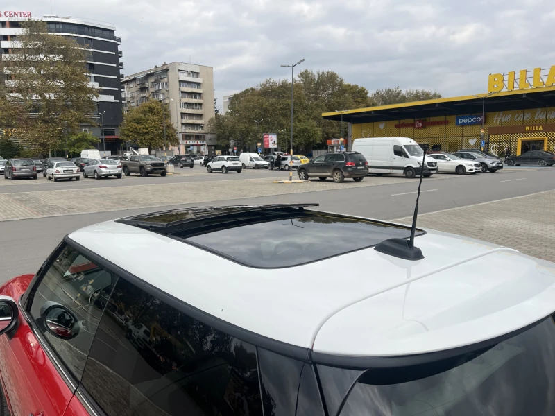 Mini Cooper s SE Facelift, снимка 11 - Автомобили и джипове - 52134523