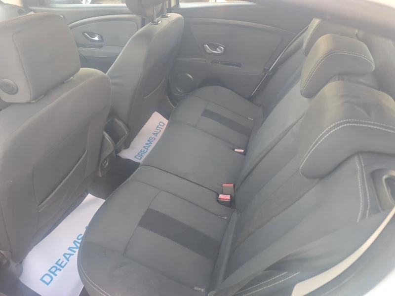 Renault Megane 1.5/110KC, снимка 13 - Автомобили и джипове - 52828353