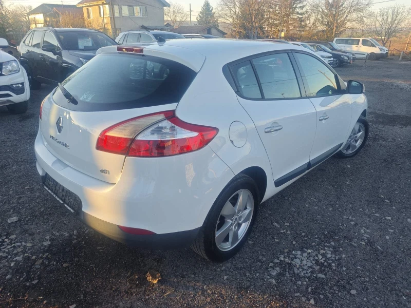 Renault Megane 1.5/110KC, снимка 5 - Автомобили и джипове - 52828353
