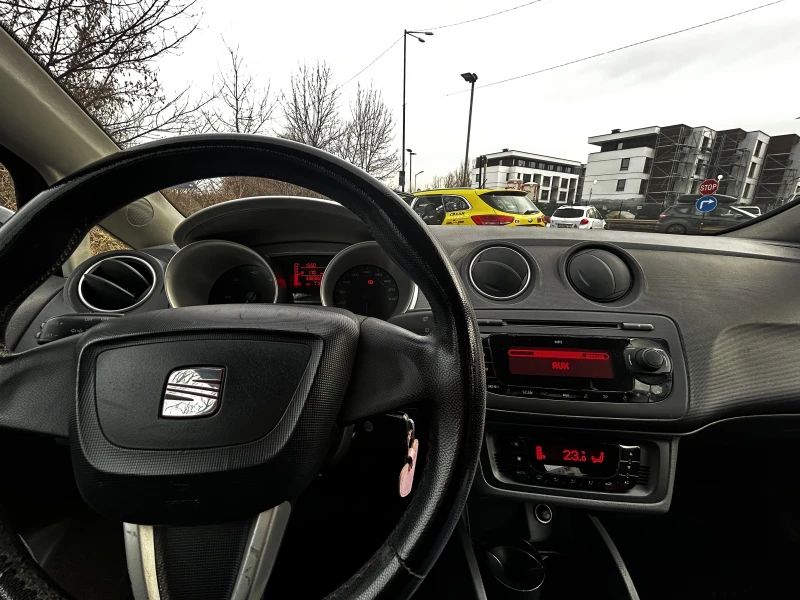Seat Ibiza, снимка 10 - Автомобили и джипове - 53222750