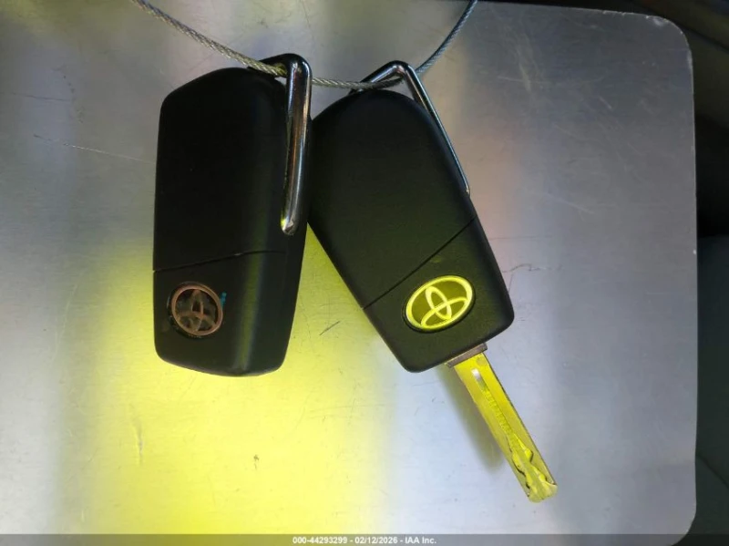 Toyota Camry 2.5l Le Awd, снимка 11 - Автомобили и джипове - 53570996