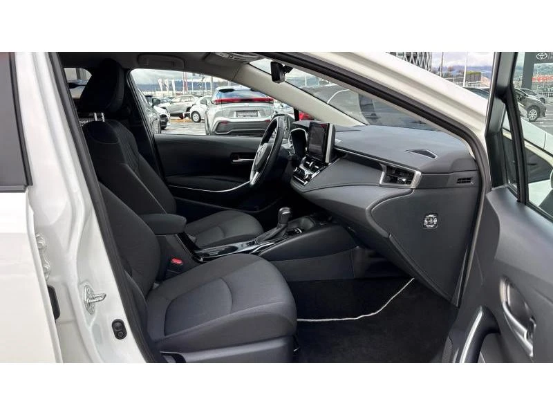 Toyota Corolla SDN 1.8HSD EXECUTIVE PLUS, снимка 6 - Автомобили и джипове - 54909520