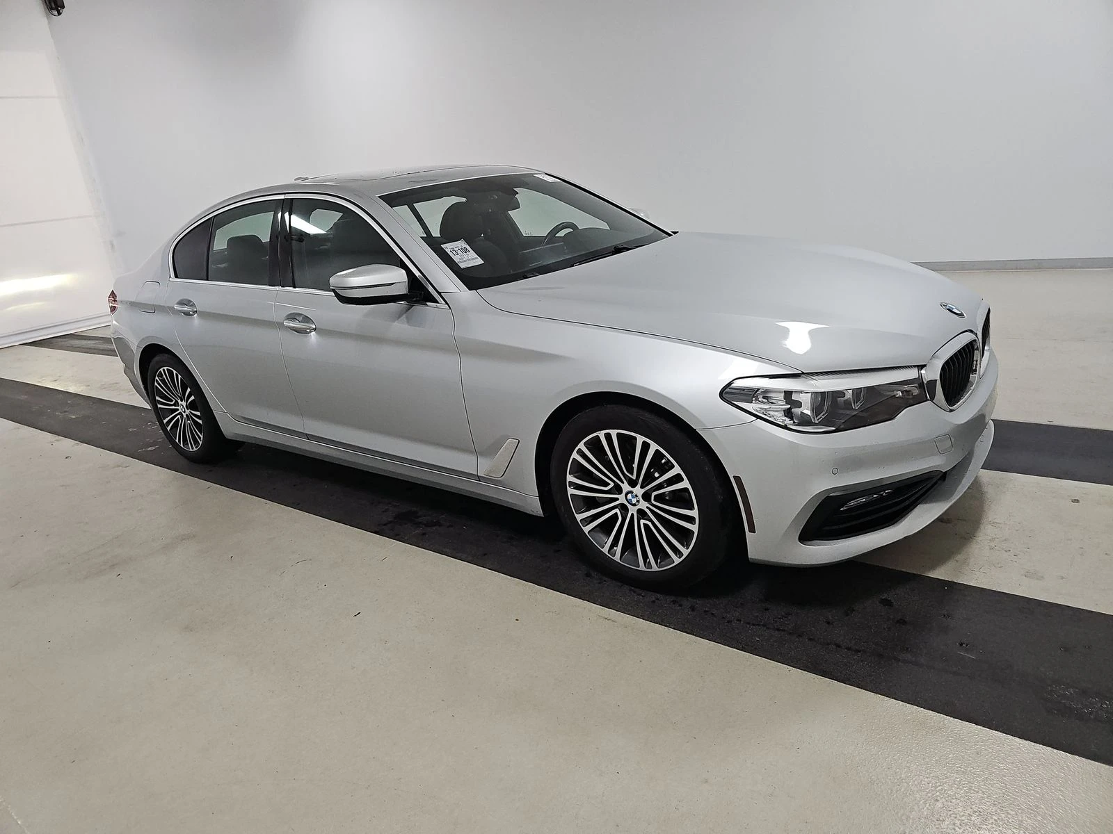 BMW 530 harman kardon* Sport Line* Park Distance Control*  - изображение 2