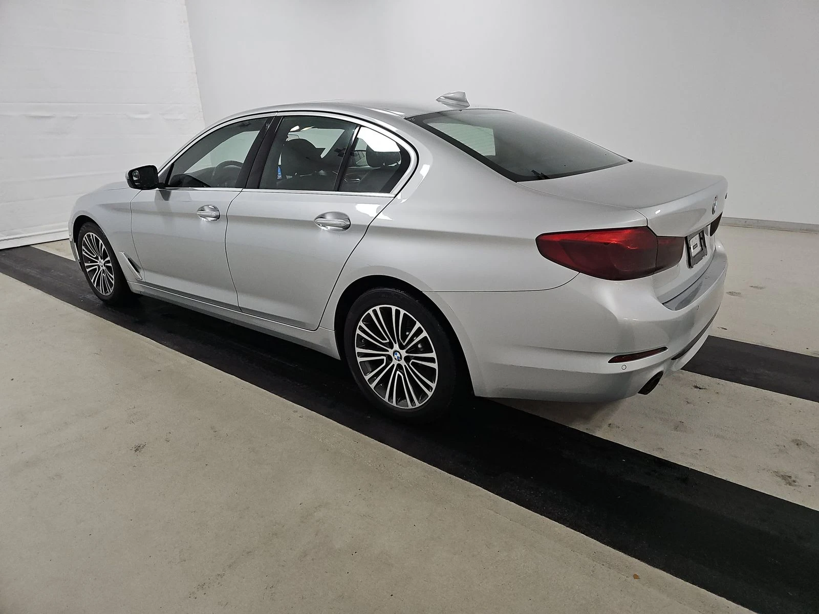 BMW 530 harman kardon* Sport Line* Park Distance Control*  - изображение 5