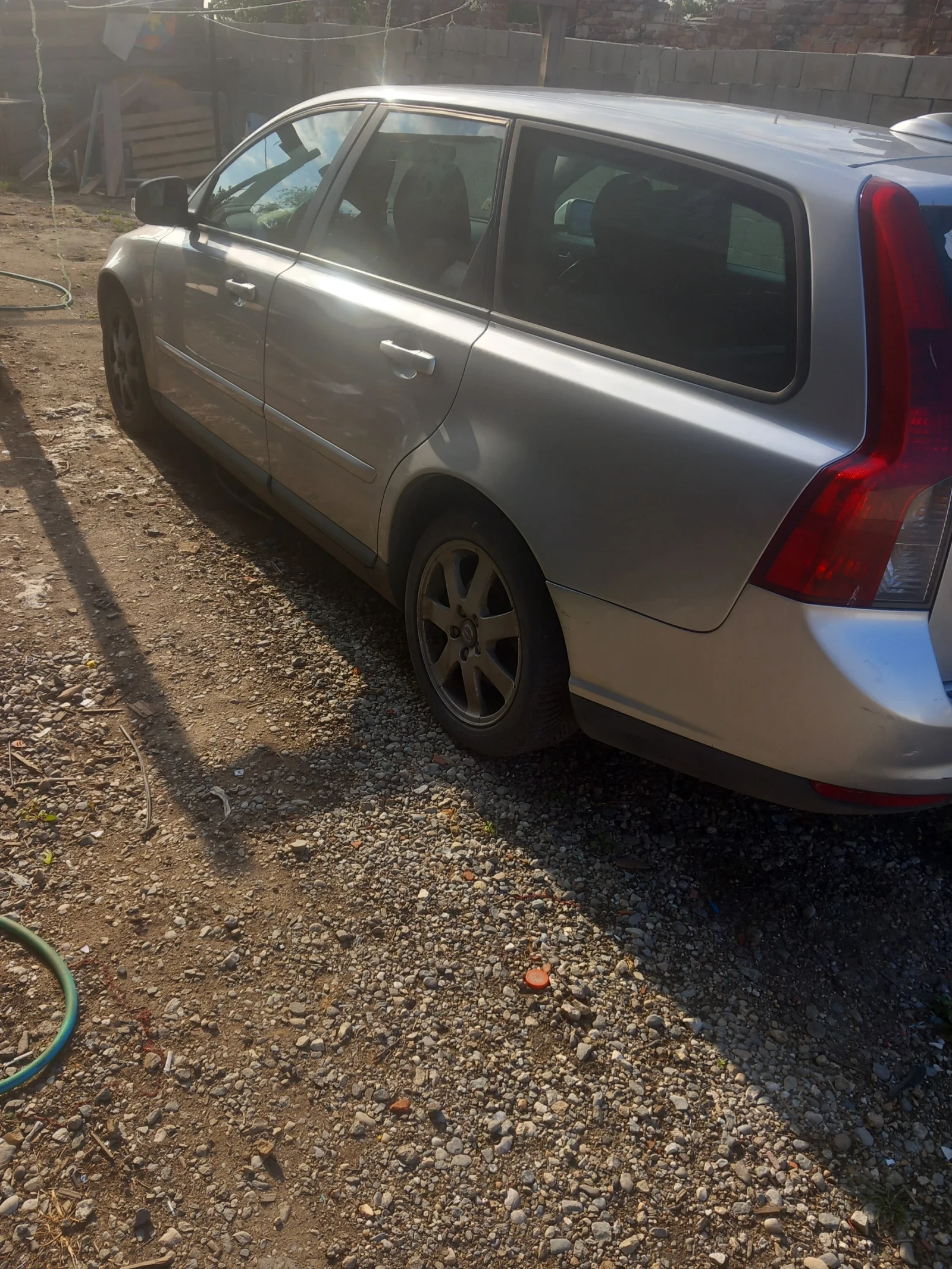 Volvo V50  - изображение 3