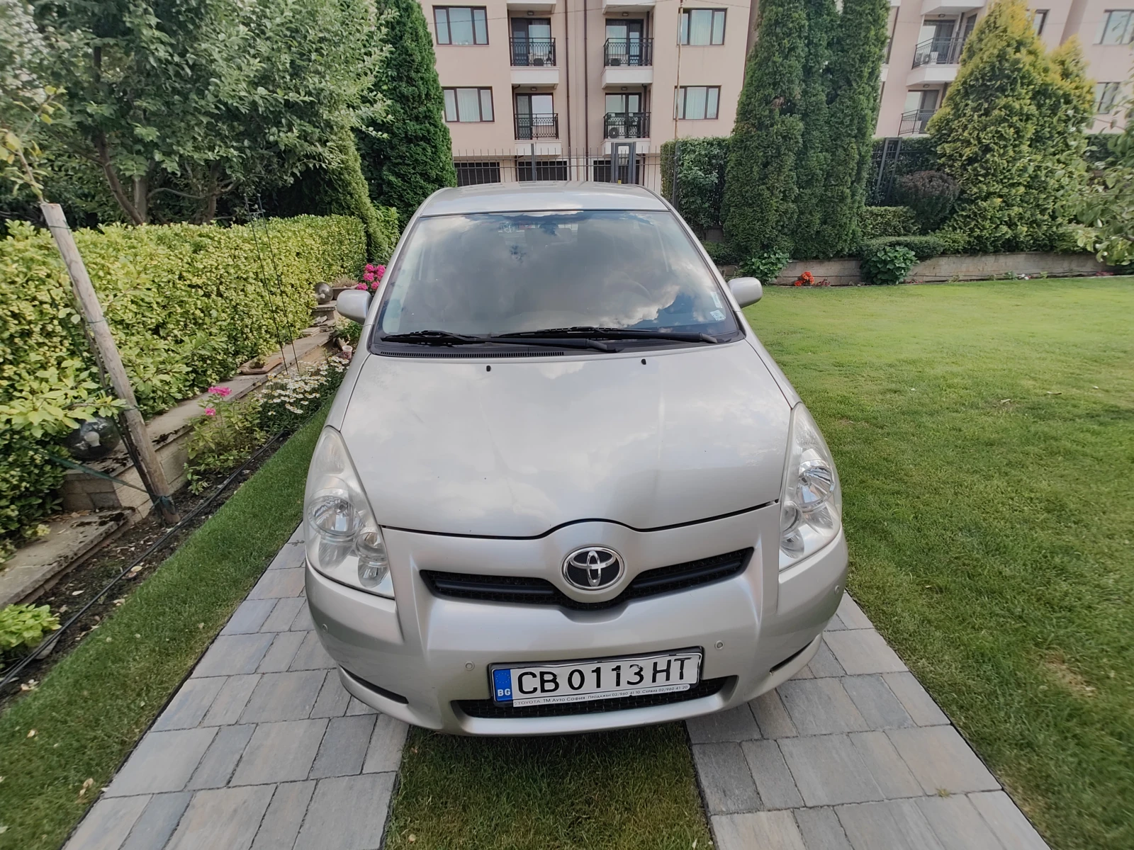 Toyota Corolla verso SOL - изображение 3