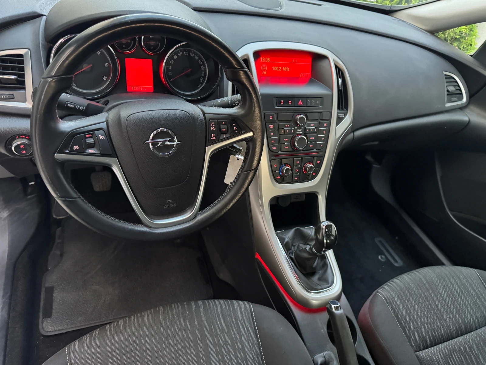 Opel Astra 1.7 Cdti  Diesel  - изображение 7