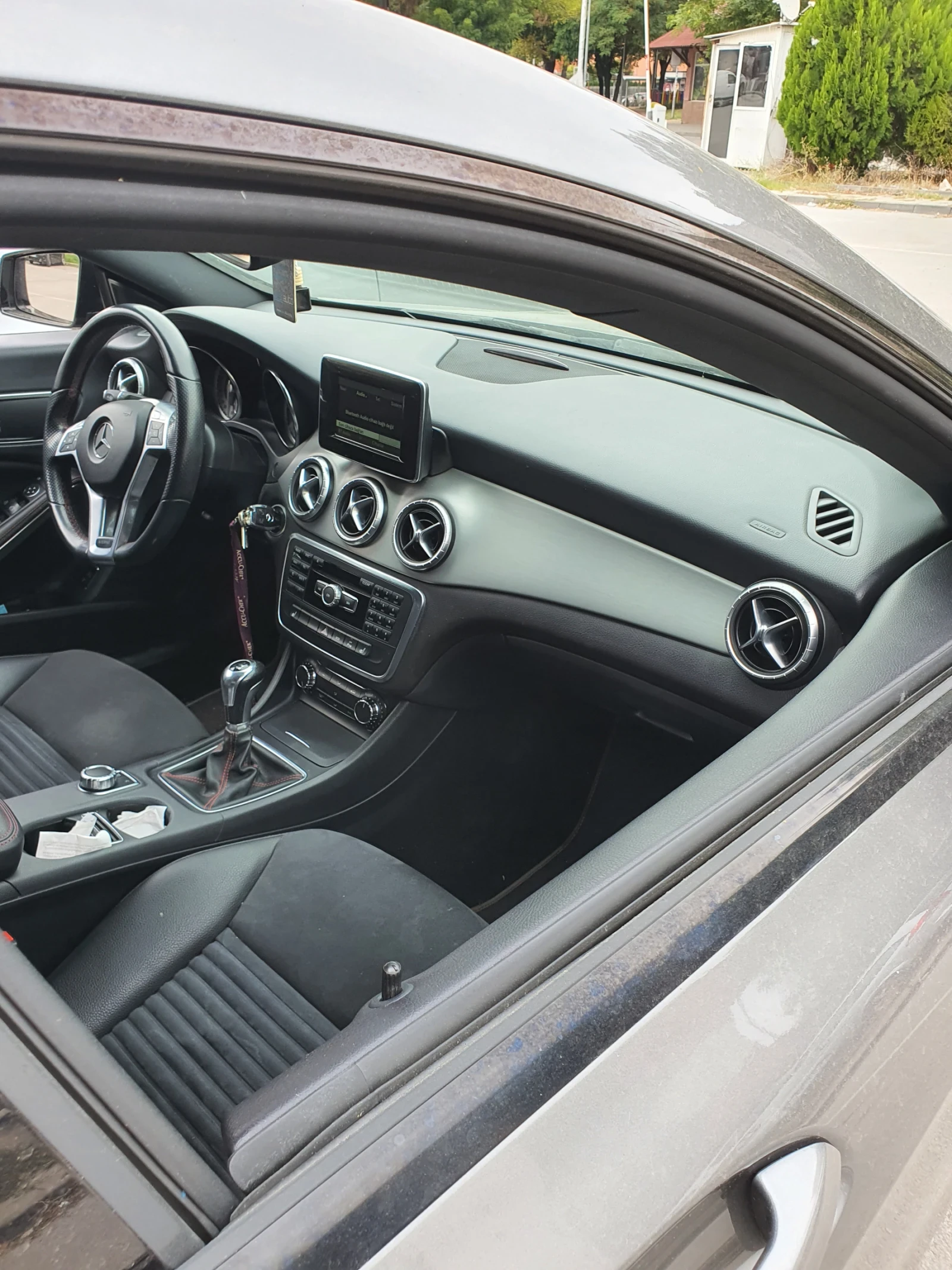 Mercedes-Benz CLA 200 AMG  - изображение 9