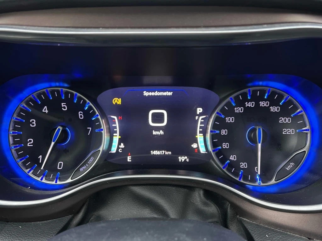Chrysler Pacifica * Touring L Plus * CARFAX * БЕЗ ПЪРВОНАЧАЛНА ВНОСК - изображение 8