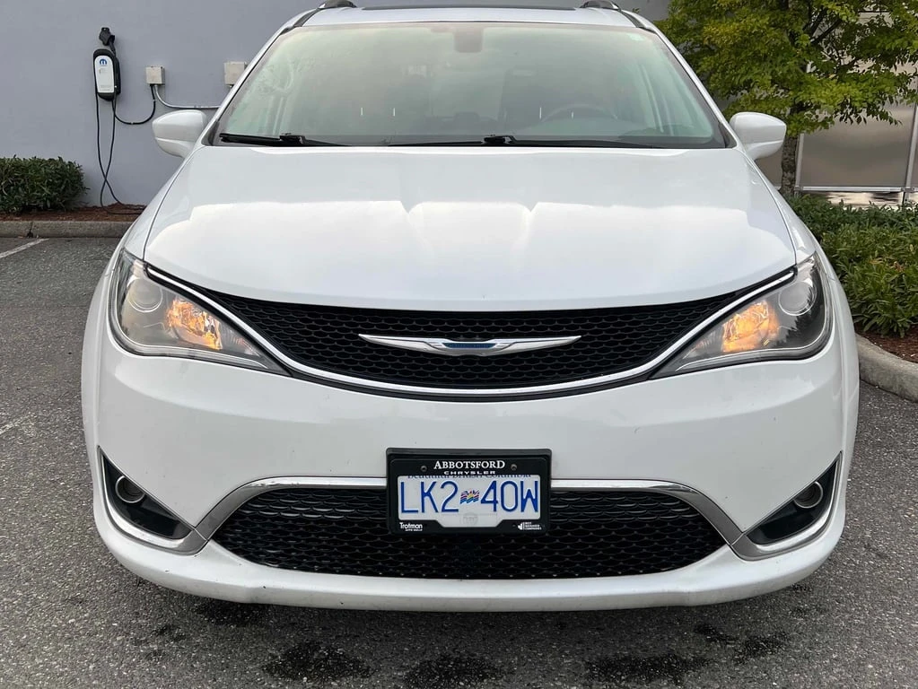 Chrysler Pacifica * Touring L Plus * CARFAX * БЕЗ ПЪРВОНАЧАЛНА ВНОСК - изображение 6
