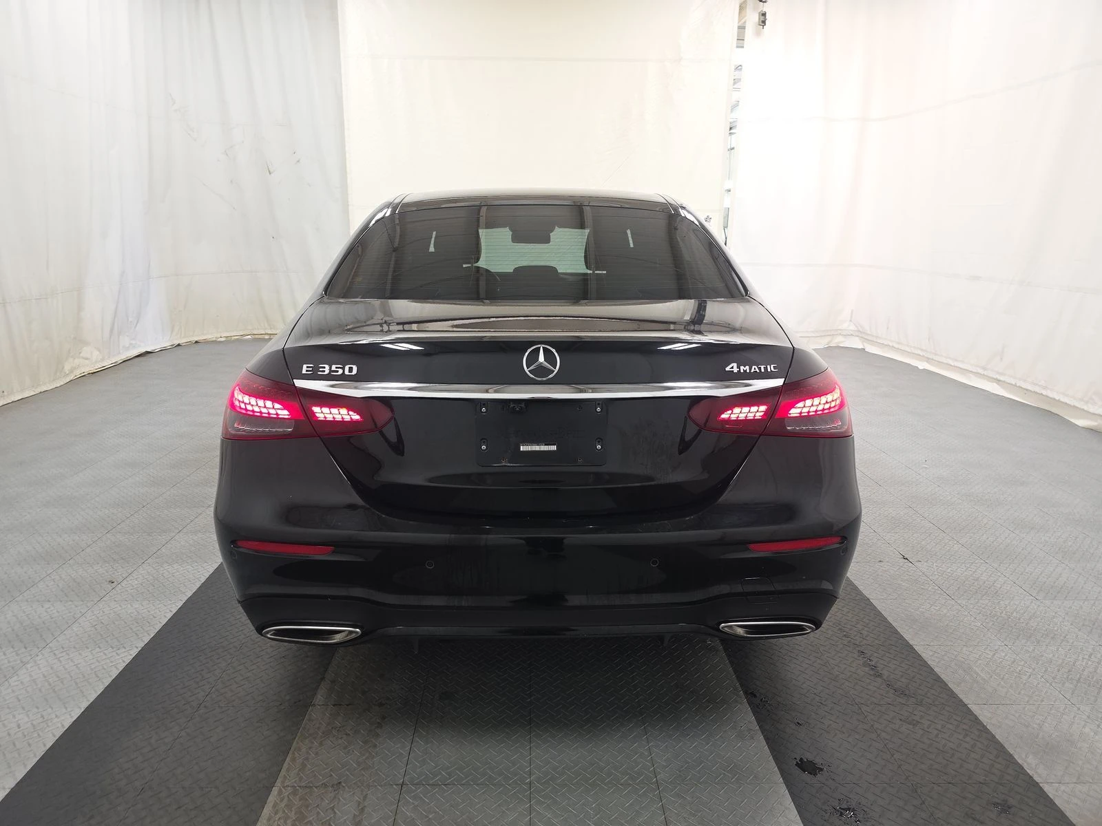 Mercedes-Benz E 350 AMG PACK* BURMASTER* DESIGNO* AMBIENT* PANORAMA* K - изображение 4