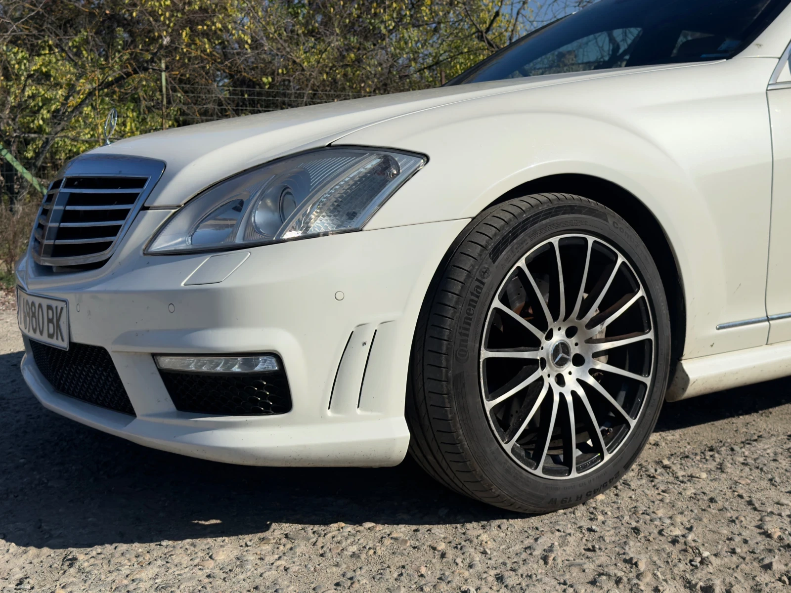 Mercedes-Benz S 550 - AMG/МАСАЖИ/ПОДГРЕВ И ОБДУХВАНЕ/4MATIC - изображение 7