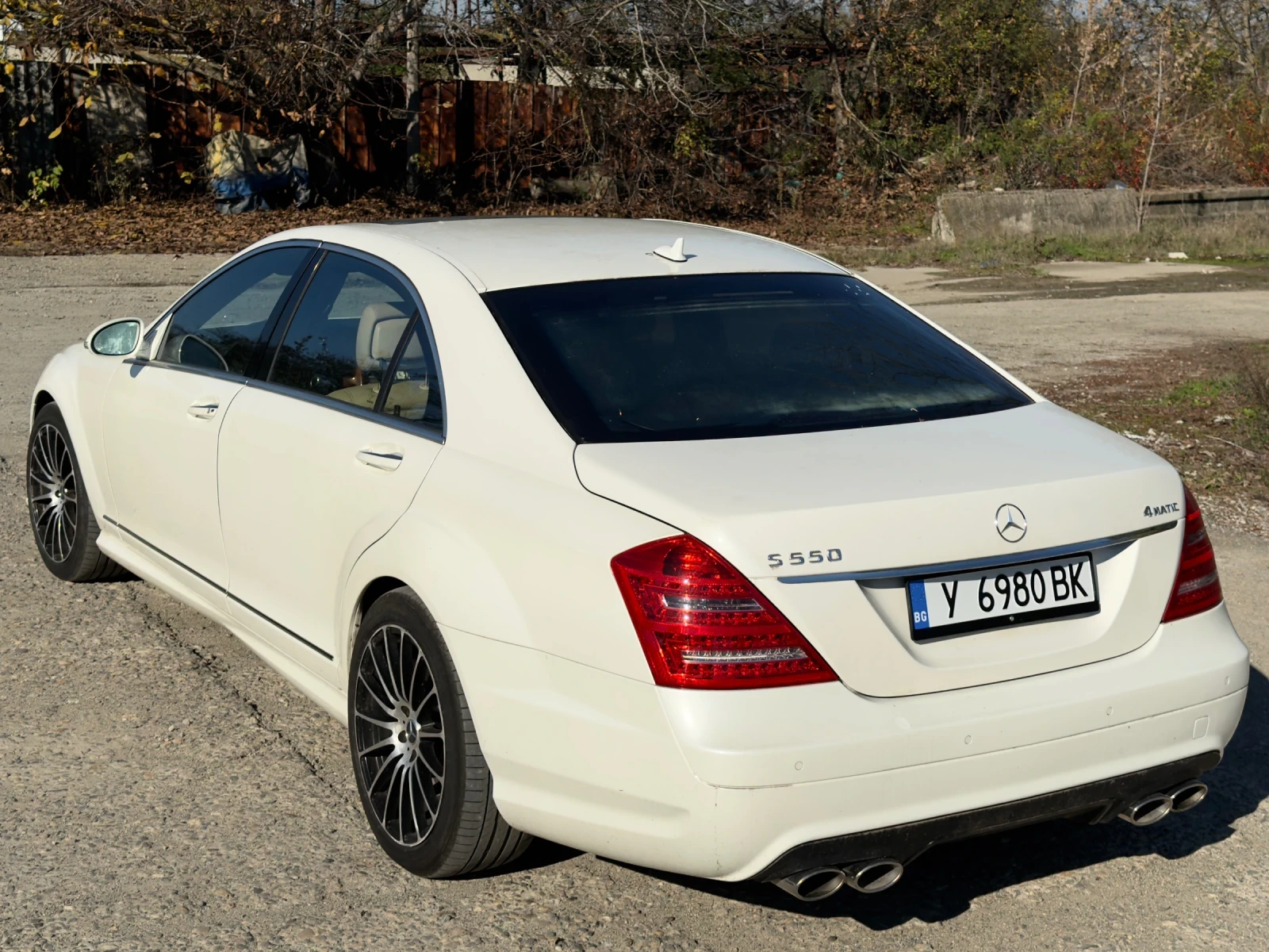 Mercedes-Benz S 550 - AMG/МАСАЖИ/ПОДГРЕВ И ОБДУХВАНЕ/4MATIC - изображение 4