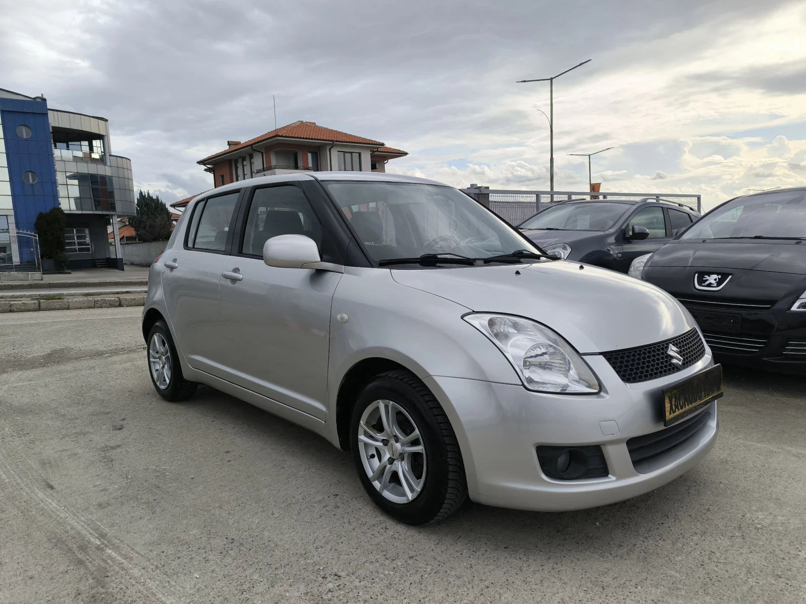 Suzuki Swift 1.3i - изображение 3