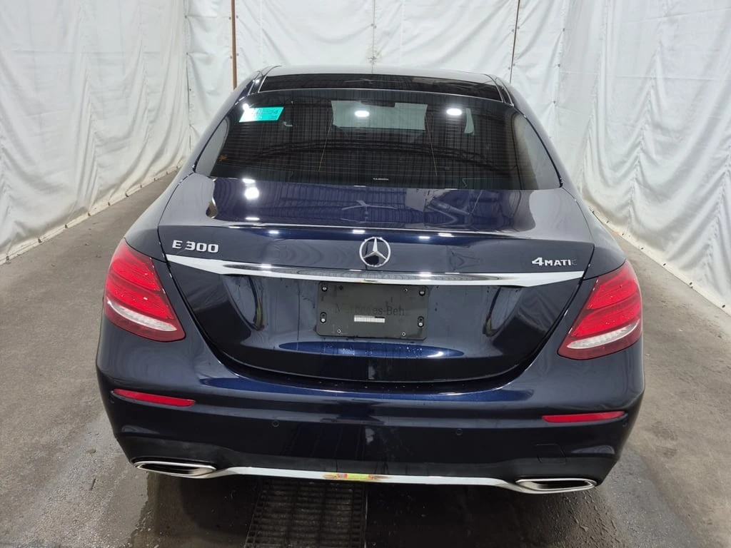 Mercedes-Benz E 300 * CARFAX *  - изображение 6