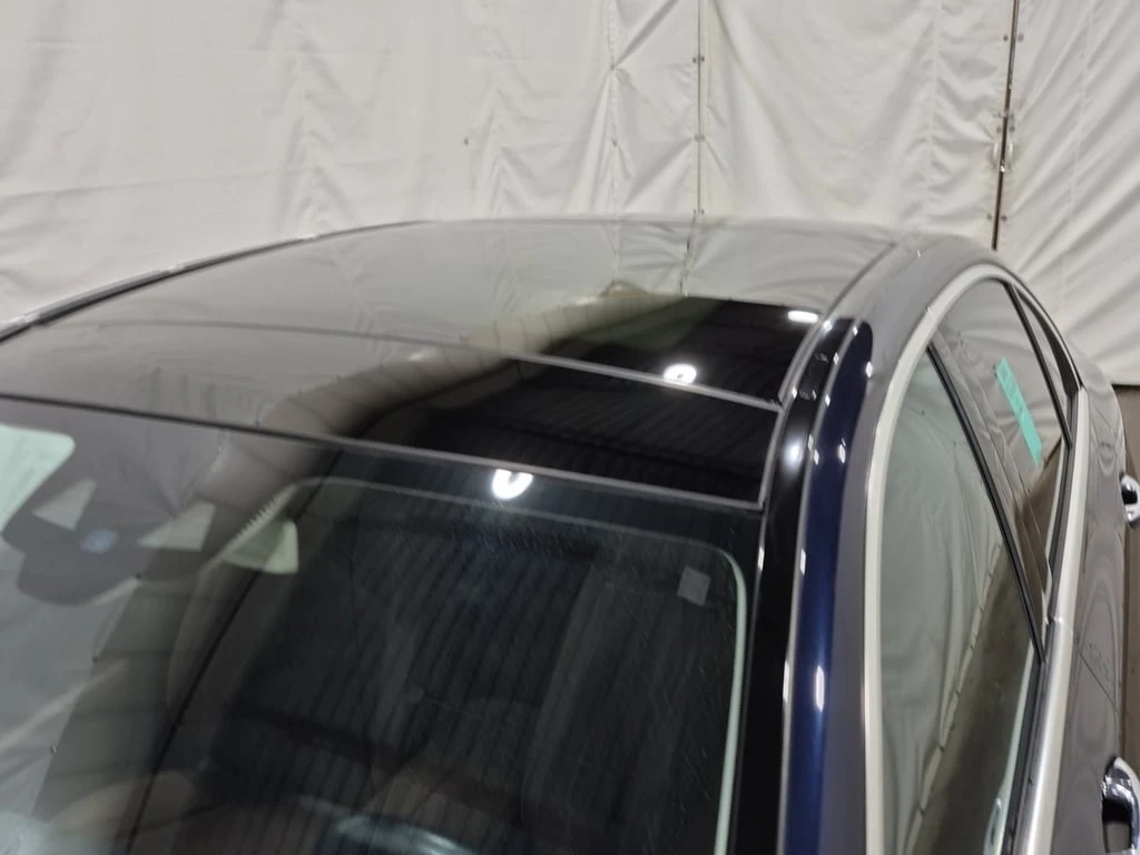 Mercedes-Benz E 300 * CARFAX *  - изображение 8